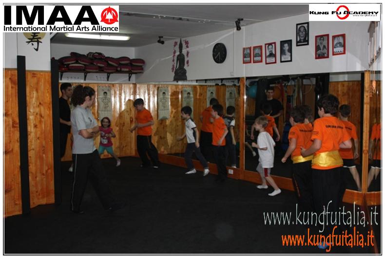 www.kungfuitalia.it accademia di kung fu academy caserta di Sifu Salvatore Mezzone scuola IMAA wing tjun chun tsun difesa personale festa bambini chi (39)